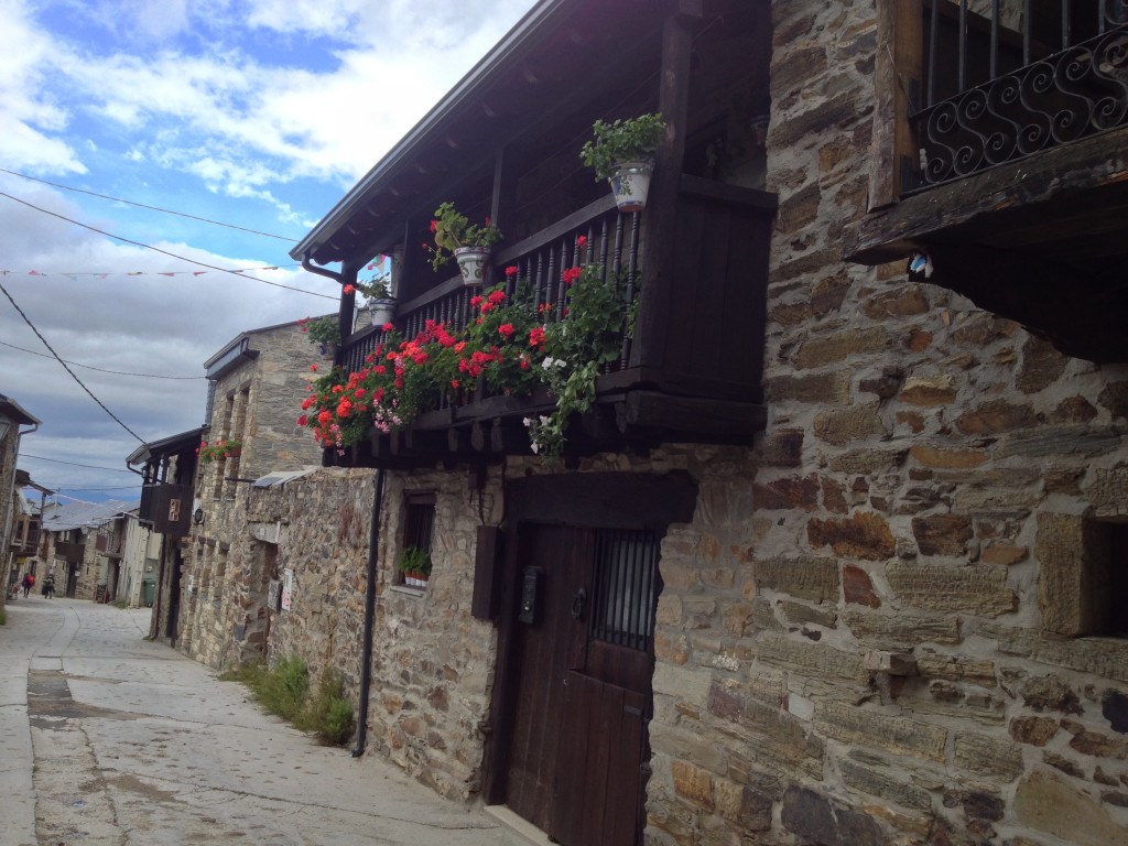 House with balcony in the Bierzo style